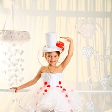 Дівчинка в балетній пачці
