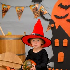 Дівчинка з гарбузиком