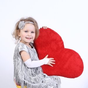 Дівчинка із серцем