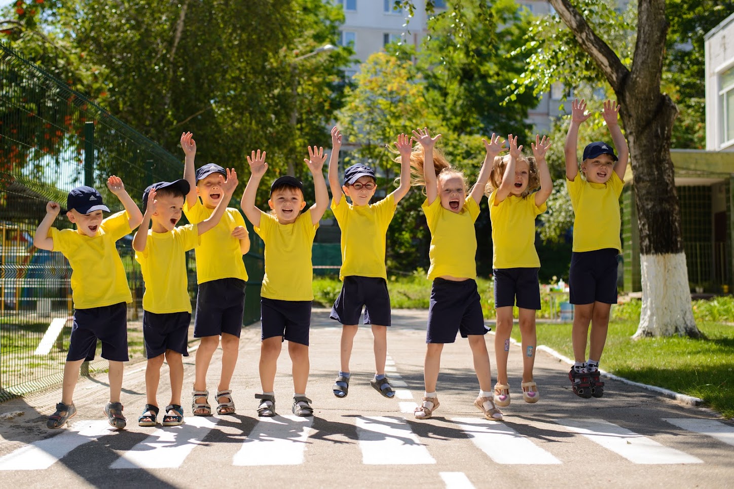 Летний детский лагерь для школьников и дошкольников в городе