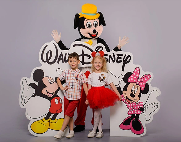 Школа радости обучает детей иностранным языкам при помощи их любимых героев